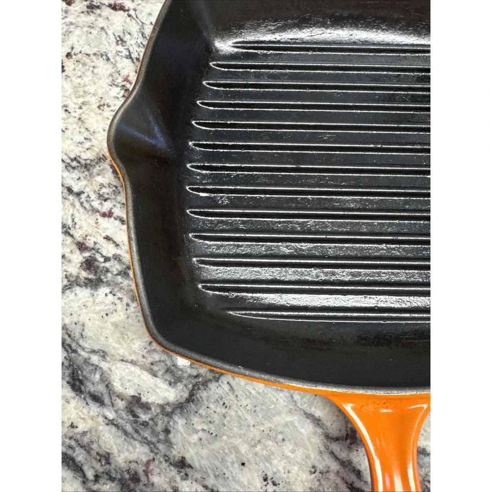 Le Creuset #26 Red Enameled Cast Iron Square Grill Pan Skillet Griddle Orange